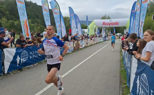 Bieg na 1 km cieszył się wielkim zainteresowaniem na Festiwalu Biegowym w Piwnicznej - 21